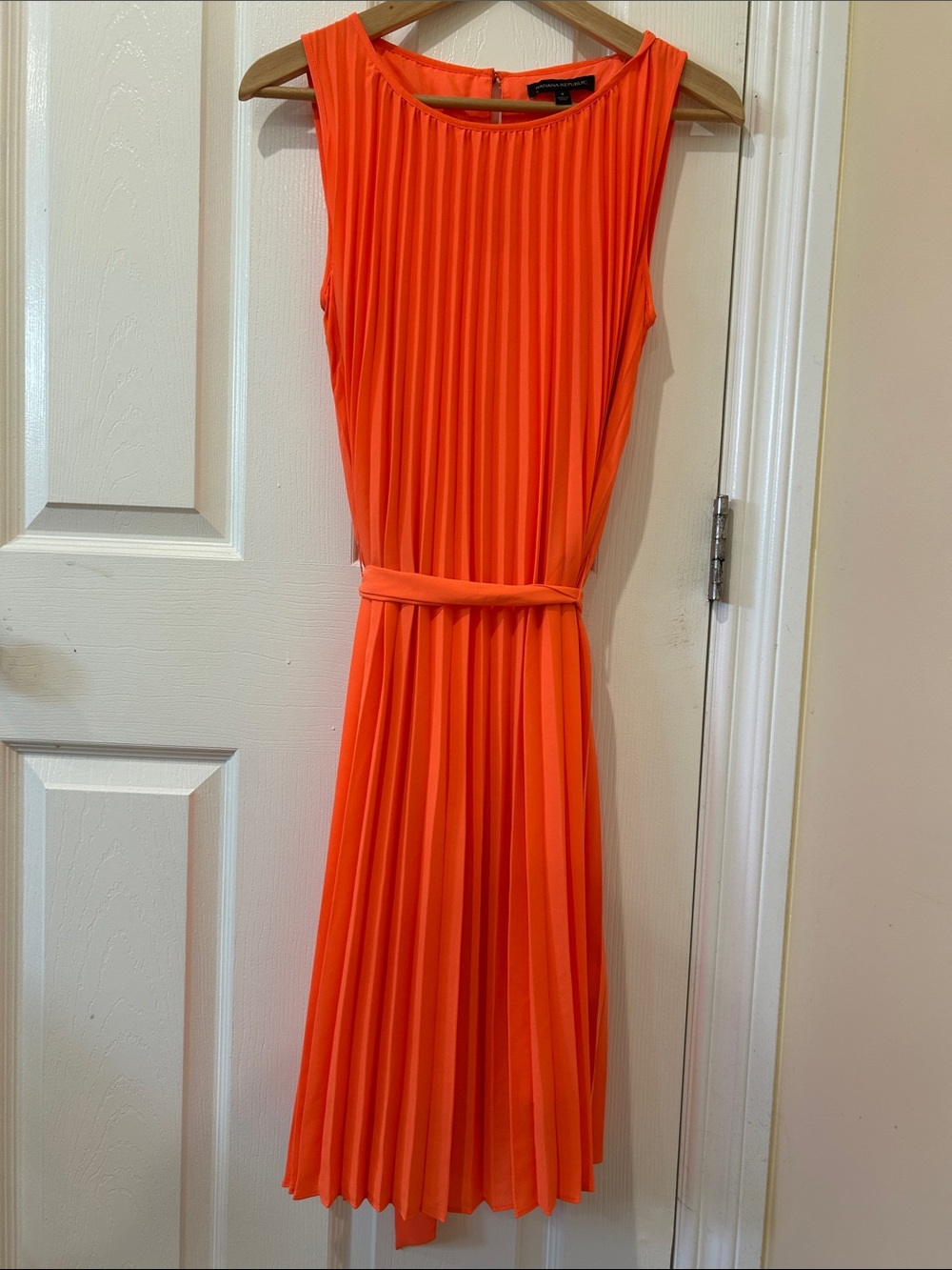 Banana Republic Pleated Sleeveless Belted Midi Dress - Bright Orange